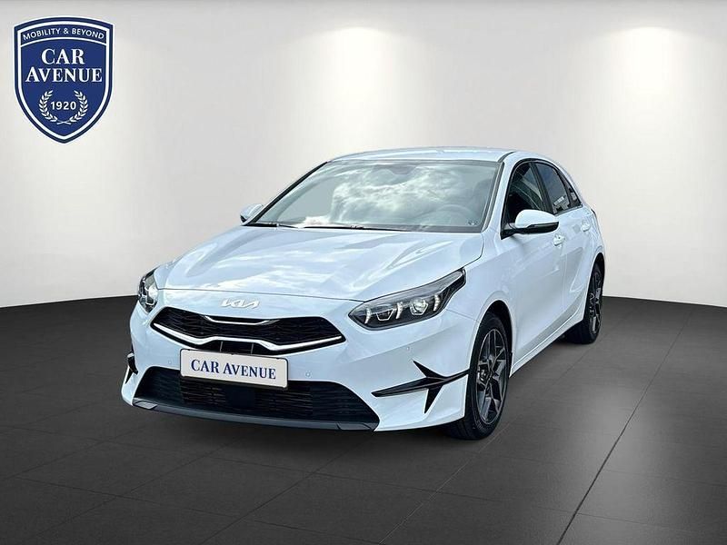Neu 2025 Kia Ceed 4 Limousine | 25.720 € (Guter Preis) - Bild 1/4