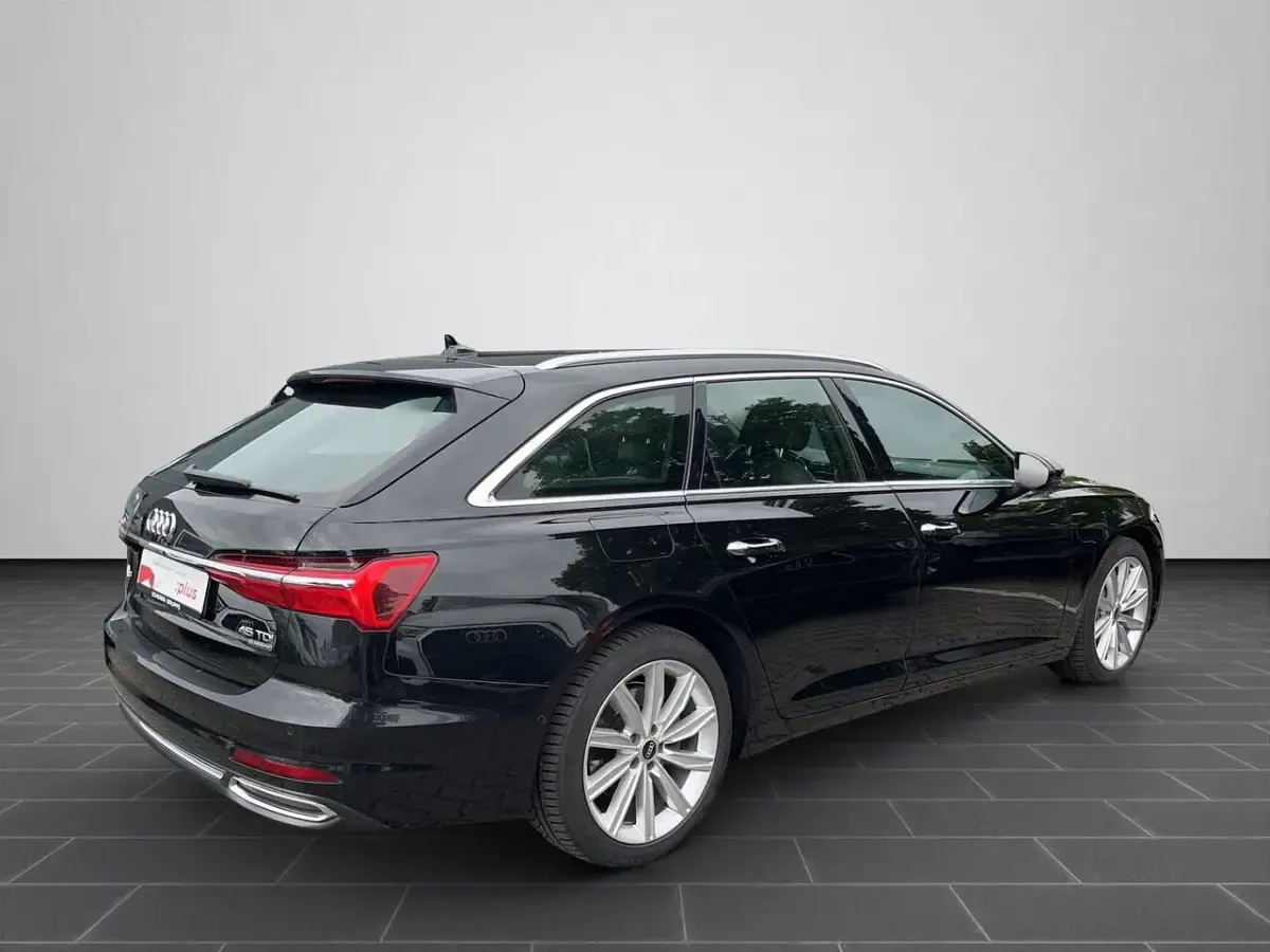 Second-hand Audi A6 Ambiente 231 CP (169 kW) 2021 Negru Break