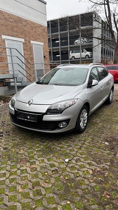 Gebraucht Renault Mégane III 120 PS (88 kW) 2013 Silber Kombi