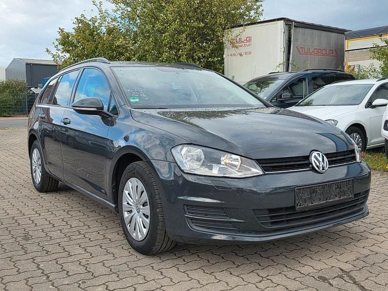 Grau Gebraucht 2016 VW Golf VII Kombi | 6.900 € (Superpreis) - Bild 1/4