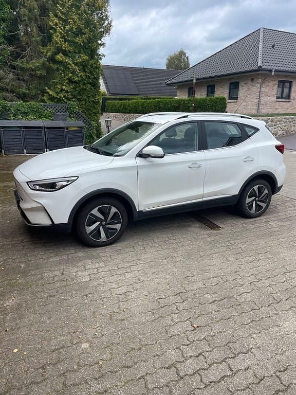 Gebraucht MG ZS Comfort 130 kW (177 PS) 2022 Weiß Limousine