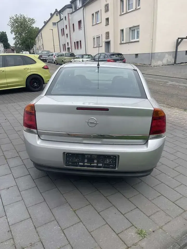 Gebraucht Opel Vectra 122 PS (89 kW) 2002 Silber Limousine