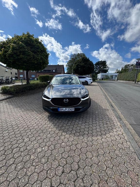 Grau Gebraucht 2020 Mazda CX-30 Selection SUV | 19.900 € (Guter Preis) - Bild 1/4