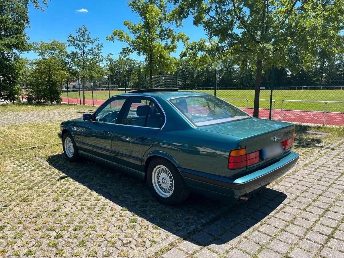 Gebraucht BMW 520 Executive 150 PS (110 kW) 1995 Grün Limousine