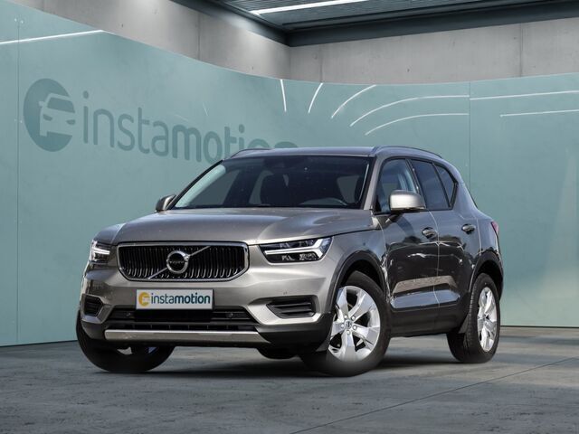 Grau Gebraucht 2022 Volvo XC40 Momentum SUV | 30.390 € (Teuer) - Bild 1/2