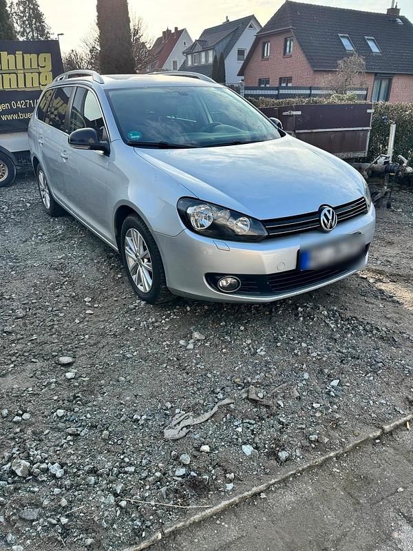 Silber Gebraucht 2011 VW Golf Kombi | 2.999 € (Guter Preis) - Bild 1/4