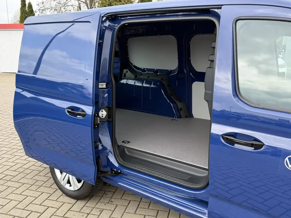 Ny VW Caddy Maxi 102 HK (75 kW) 2026 Blå MPV
