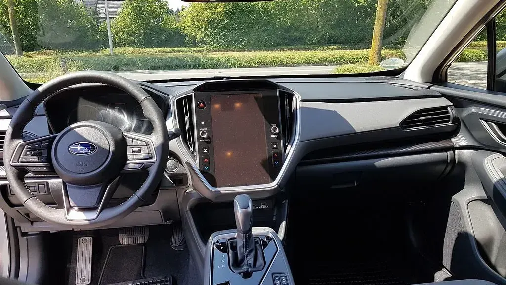 Gebraucht Subaru Crosstrek Trend 136 PS (100 kW) 2026 Silber SUV