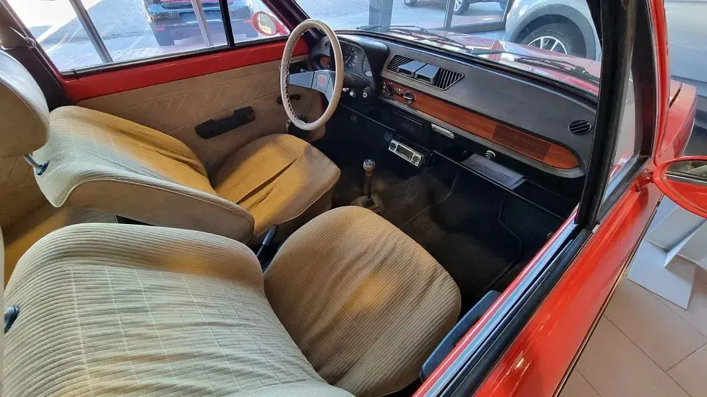 Gebraucht VW Derby 39 PS (28 kW) 1978 Rot Limousine