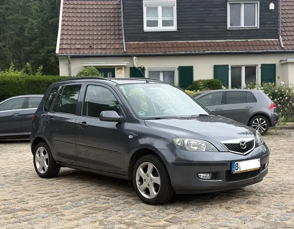 Gebraucht Mazda 2 80 PS (58 kW) 2003 Grau Kleinwagen