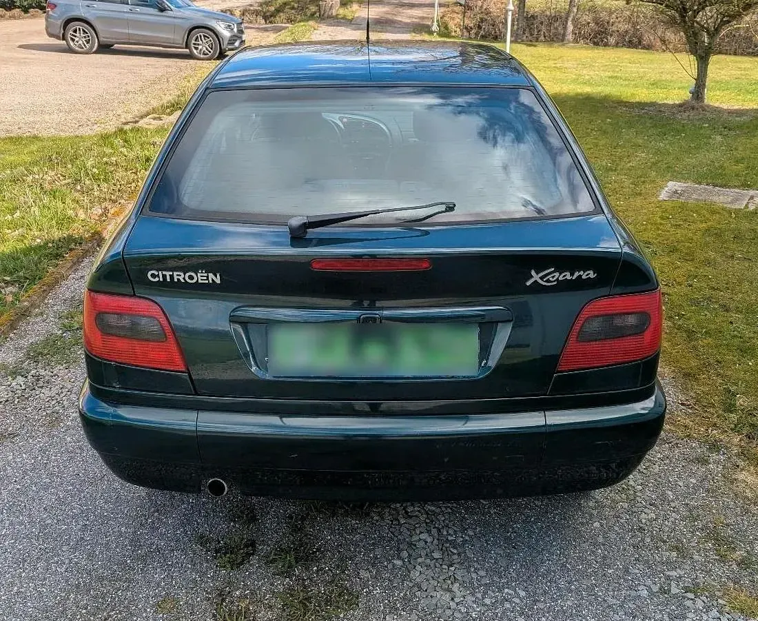 Gebraucht Citroën Xsara 90 PS (66 kW) 2000 Grün Limousine