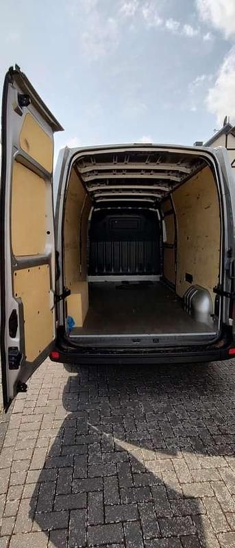 Gebraucht Opel Movano S 145 PS (106 kW) 2017 Silber Van