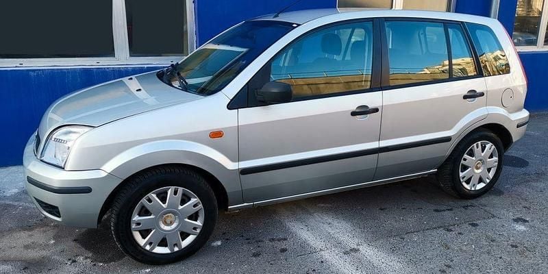 Silber Gebraucht 2006 Ford Fusion Limousine | 1.750 € (Superpreis) - Bild 1/4