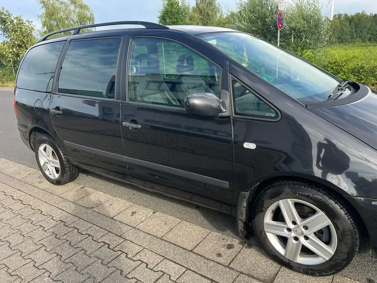 Gebraucht Ford Galaxy 115 PS (84 kW) 2004 Schwarz Van / Kleinbus