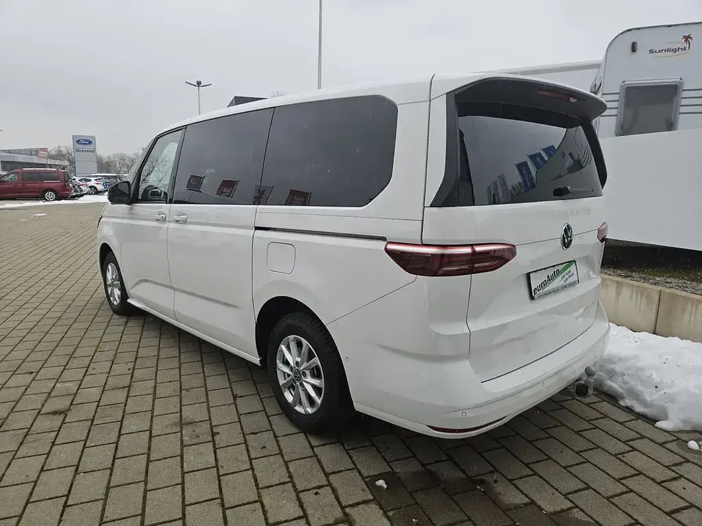 Gebraucht VW Multivan 150 PS (110 kW) 2024 Candy weiã Van / Kleinbus