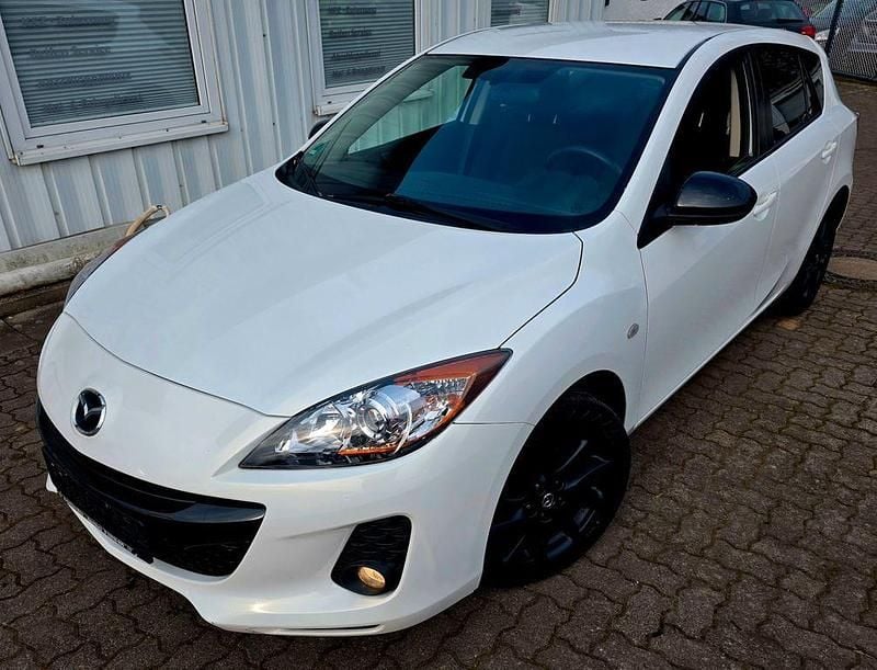 Weiß Gebraucht 2013 Mazda 3 Kenko Limousine | 2.499 € (Superpreis) - Bild 1/4