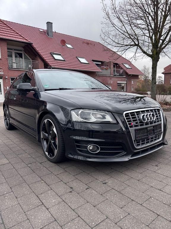 Second-hand Audi S3 Black Edition 265 CP (194 kW) 2012 Negru Hatchback