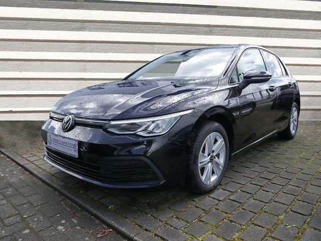 Schwarz) (schwarz Gebraucht 2020 VW Golf VIII Life Limousine | 22.890 € (Etwas zu teuer) - Bild 1/1