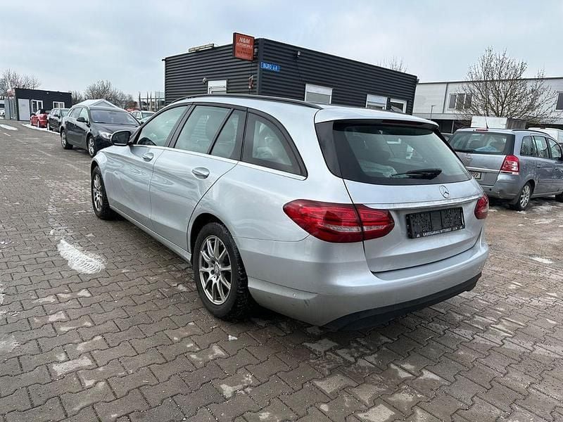 Gebraucht Mercedes C220 Sport 170 PS (125 kW) 2015 Silber Limousine