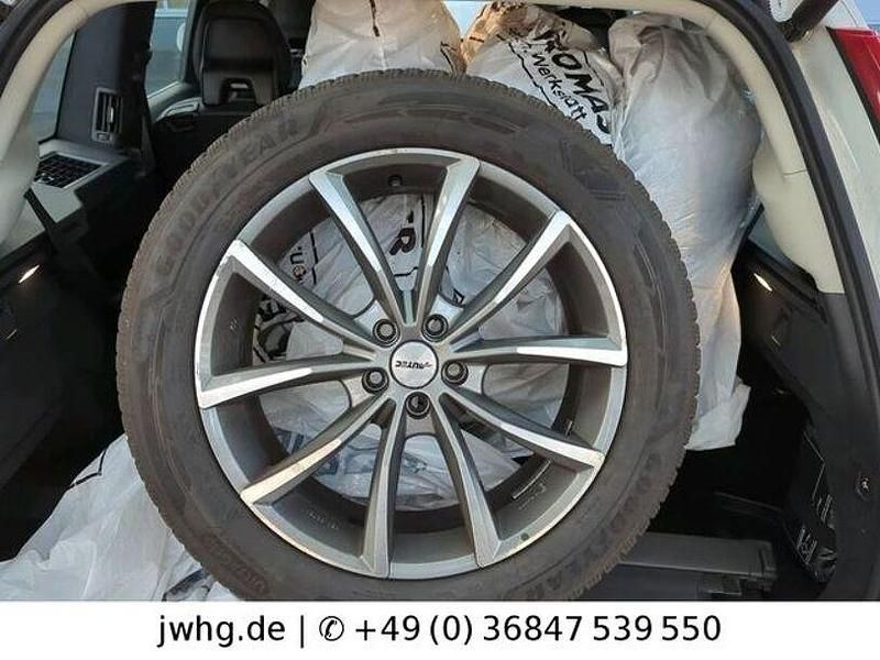 Gebraucht Volvo 360 392 PS (288 kW) 2020 Andere Limousine