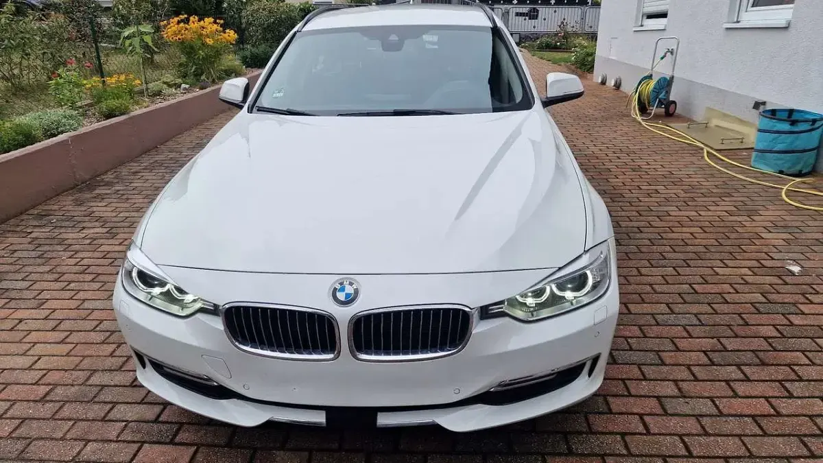 Gebraucht BMW 320 Luxury Line 184 PS (135 kW) 2015 Kombi