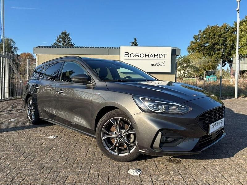 Gebraucht Ford Focus ST-Line 120 PS (88 kW) 2022 Grau Limousine