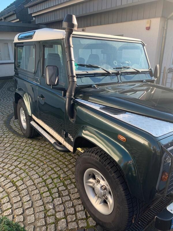 Grün Gebraucht 2000 Land Rover Defender SUV | 34.500 € - Bild 1/4