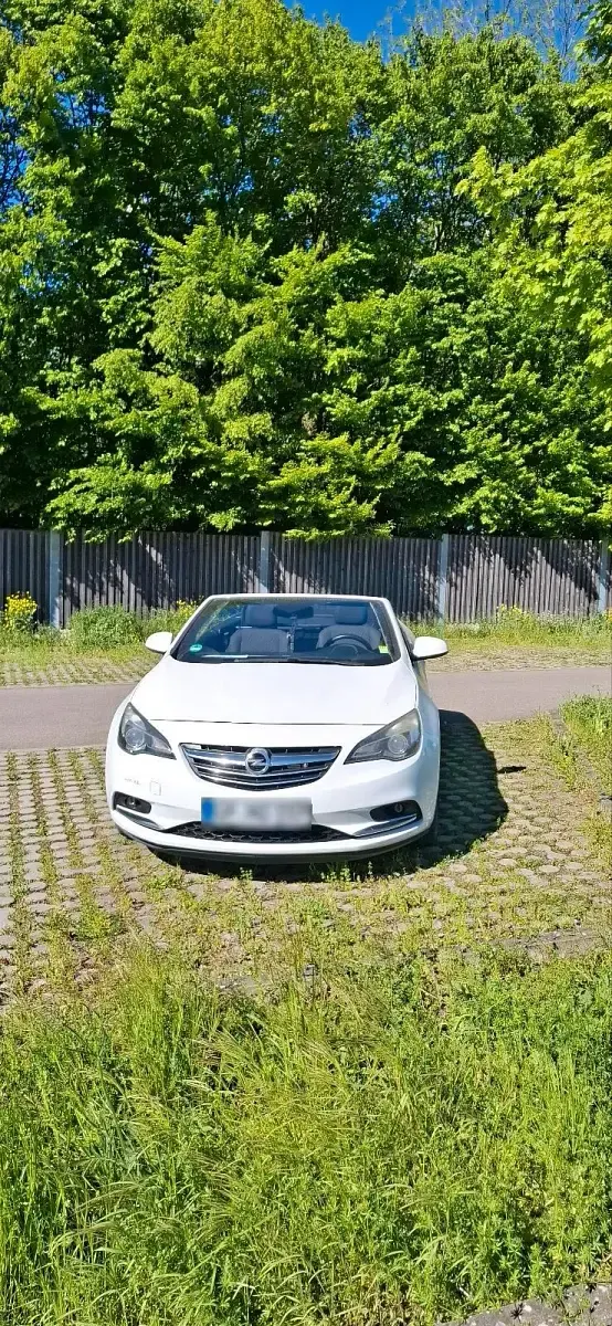 Gebraucht Opel Cascada 140 PS (102 kW) 2013 Weiß Cabrio