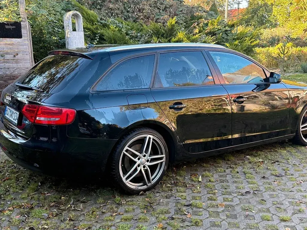 Gebraucht Audi A4 Ambition 136 PS (100 kW) 2012 Grau Kombi