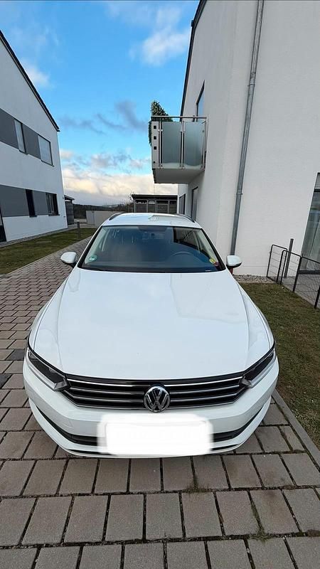 Gebraucht VW Passat 150 PS (110 kW) 2016 Blau Kombi