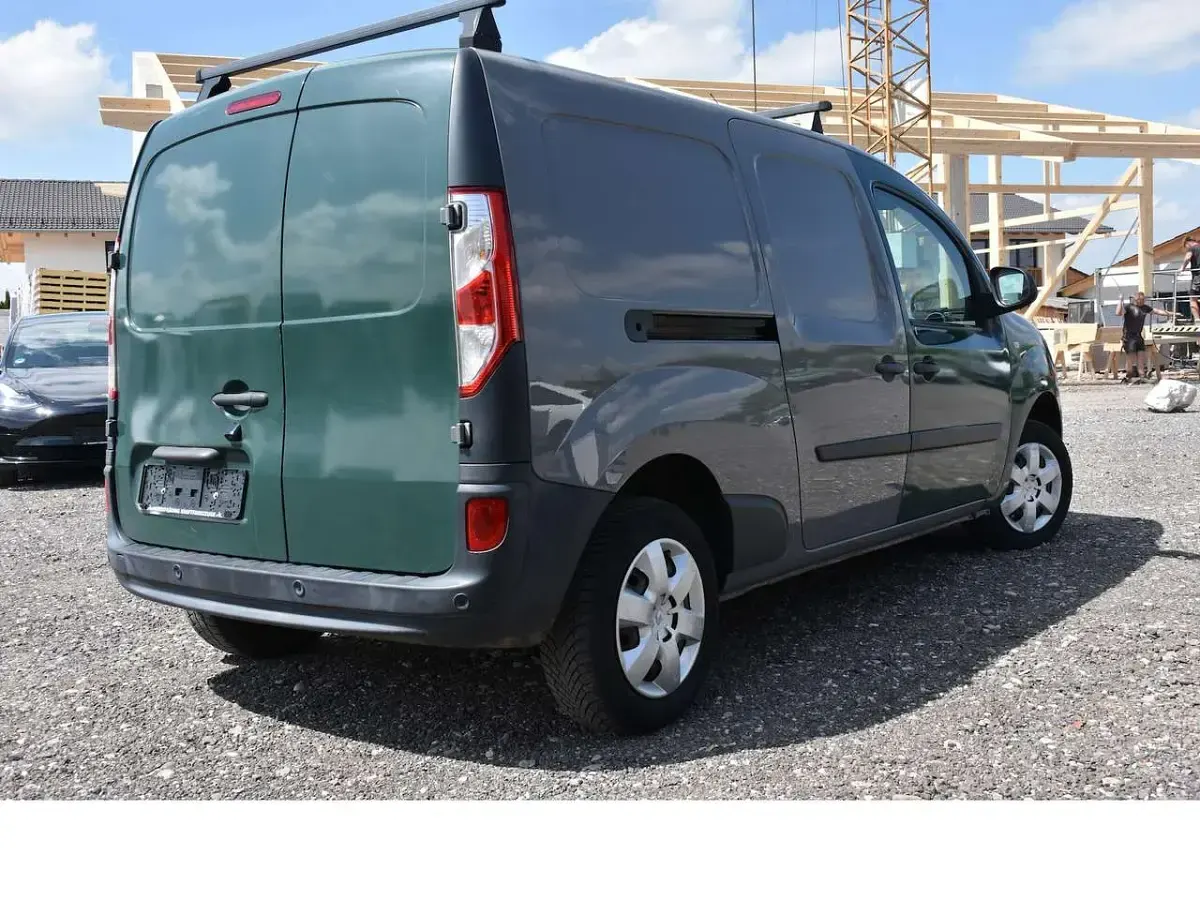 Gebraucht Renault Kangoo 44 kW (60 PS) 2019 Grün Van / Kleinbus