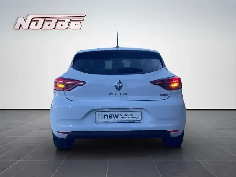 Gebraucht Renault Clio Experience 140 PS (102 kW) 2021 Weiß Kleinwagen
