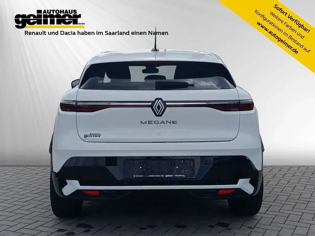 Używany Renault Mégane Equilibre 96 kW (131 KM) 2022 Biały Sedan/Limuzyna