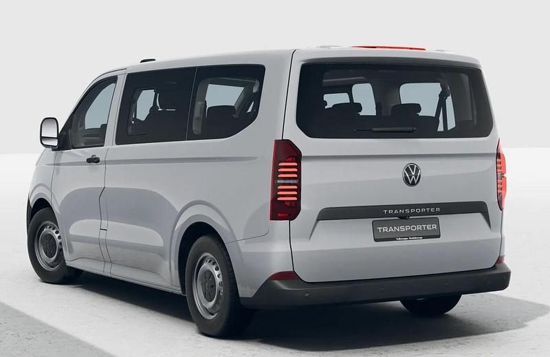 Neu VW T7 S 150 PS (110 kW) 2026 Grau Van