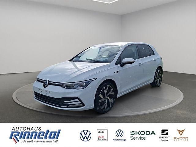 Purewhite Gebraucht 2024 VW Golf VIII Style Limousine | 29.870 € (Fairer Preis) - Bild 1/1