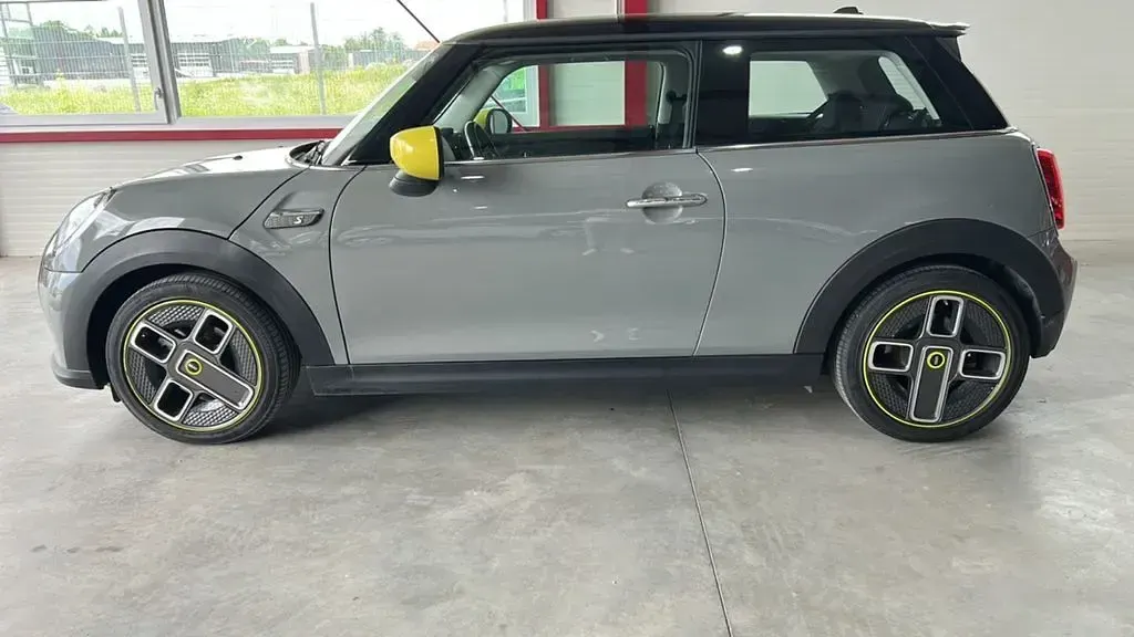 Gebraucht Mini Cooper SE 135 kW (184 PS) 2021 Grau Kleinwagen