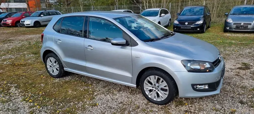 Gebraucht VW Polo Life 69 PS (50 kW) 2013 Silber Kleinwagen