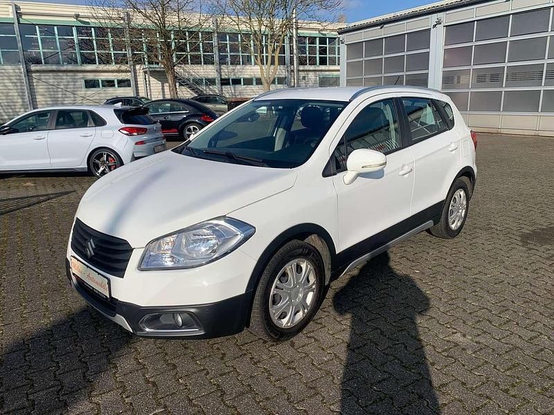 Gebraucht Suzuki SX4 S-Cross Comfort 120 PS (88 kW) 2014 Weiß SUV
