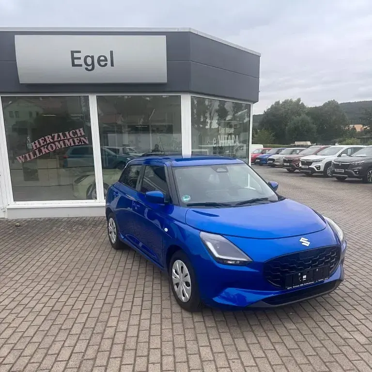 Gebraucht Suzuki Swift Club 83 PS (61 kW) 2024 Blau Kleinwagen