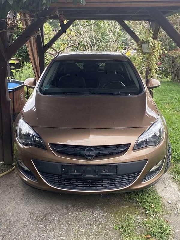 Gebraucht Opel Astra Style 120 PS (88 kW) 2015 Braun Kleinwagen
