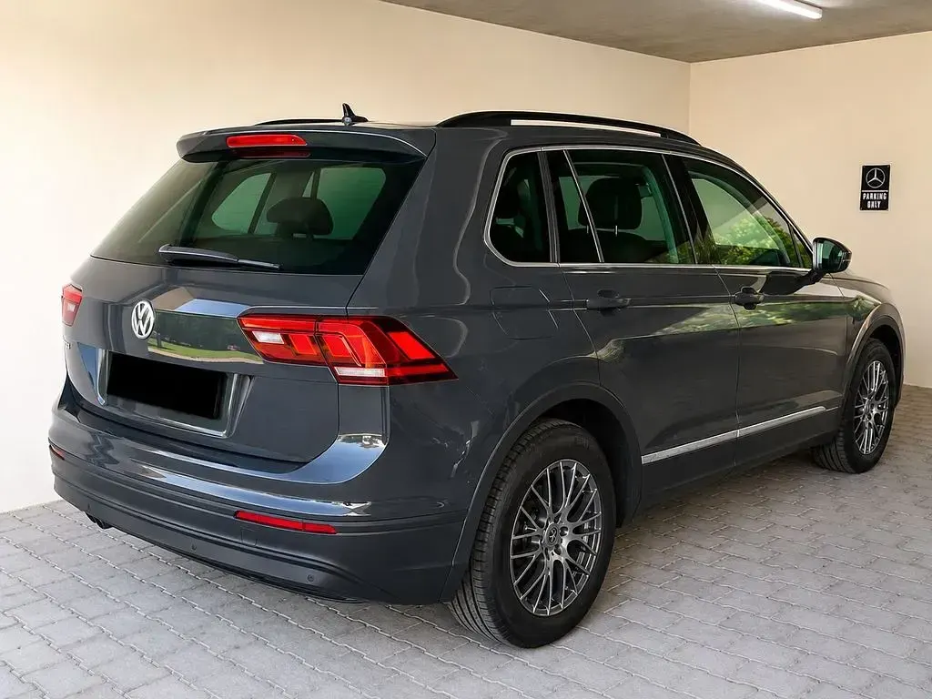 Gebraucht VW Tiguan Comfortline 150 PS (110 kW) 2017 Grau SUV