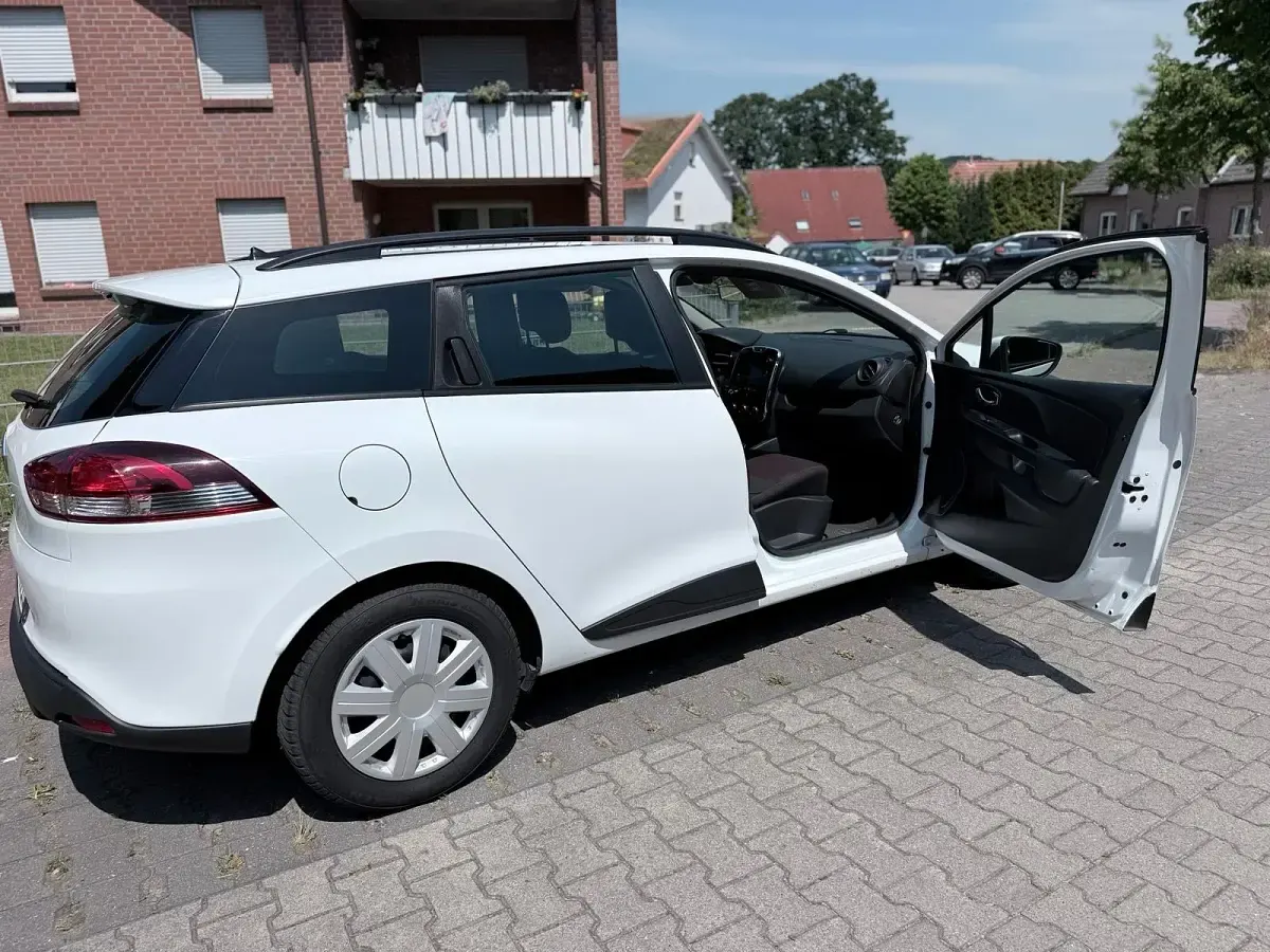 Gebraucht Renault Clio 73 PS (53 kW) 2013 Weiß Kleinwagen