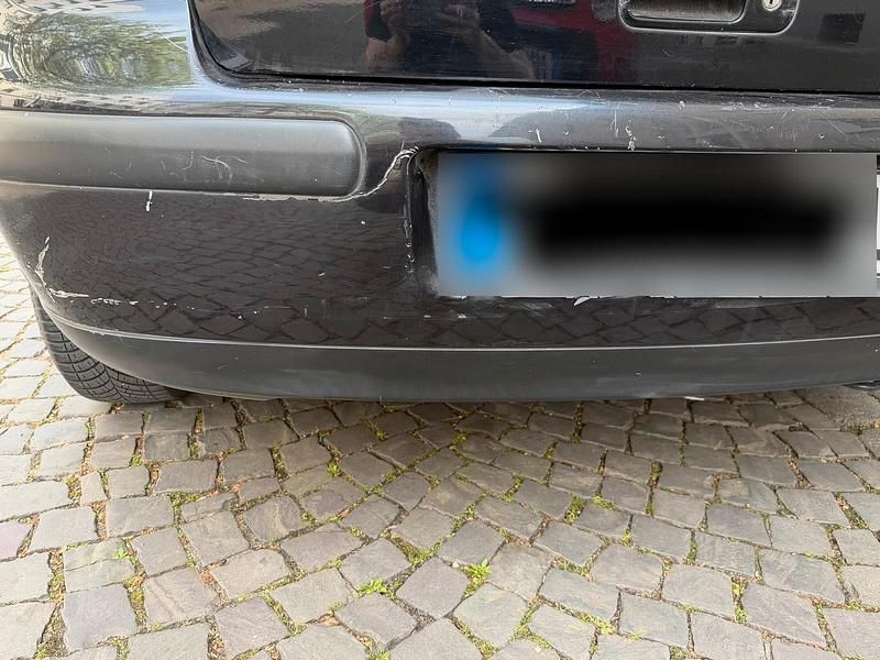 Usata VW Golf IV 105 CV (77 kW) 2000 Nero Utilitaria