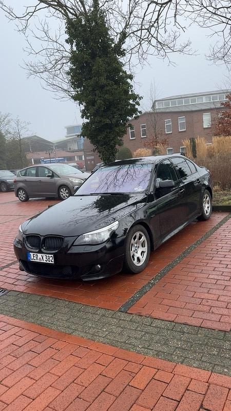 Gebraucht BMW 520 M Sport 170 PS (125 kW) 2004 Schwarz Limousine