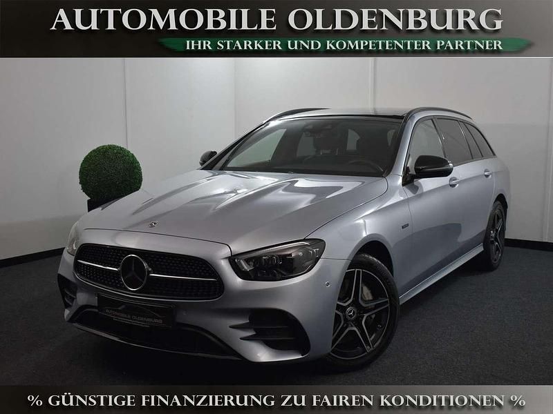Hightecsilber metallic Gebraucht 2021 Mercedes E300 AMG Kombi | 34.800 € (Superpreis) - Bild 1/3