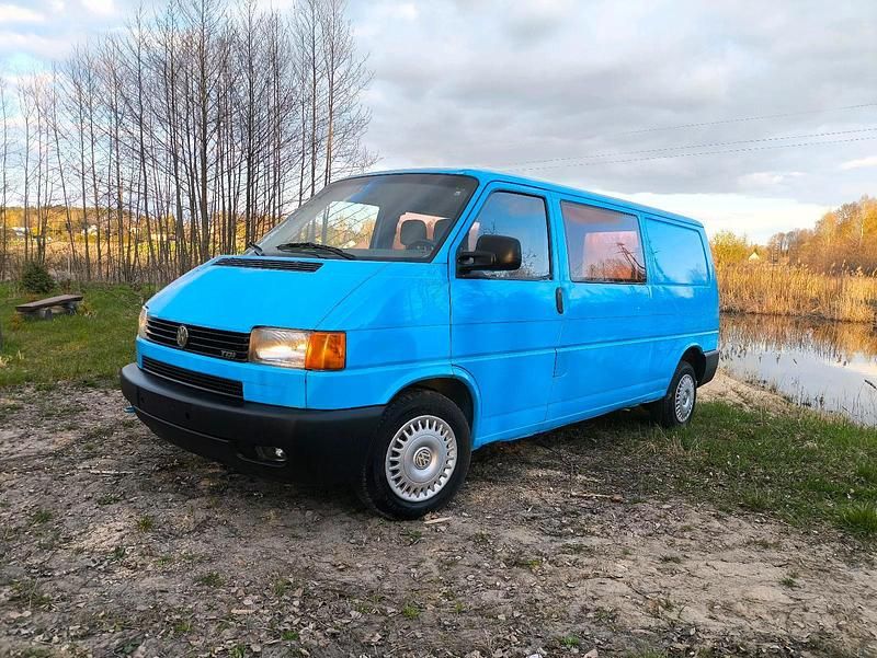 Second-hand VW Transporter 102 CP (75 kW) 1999 Van