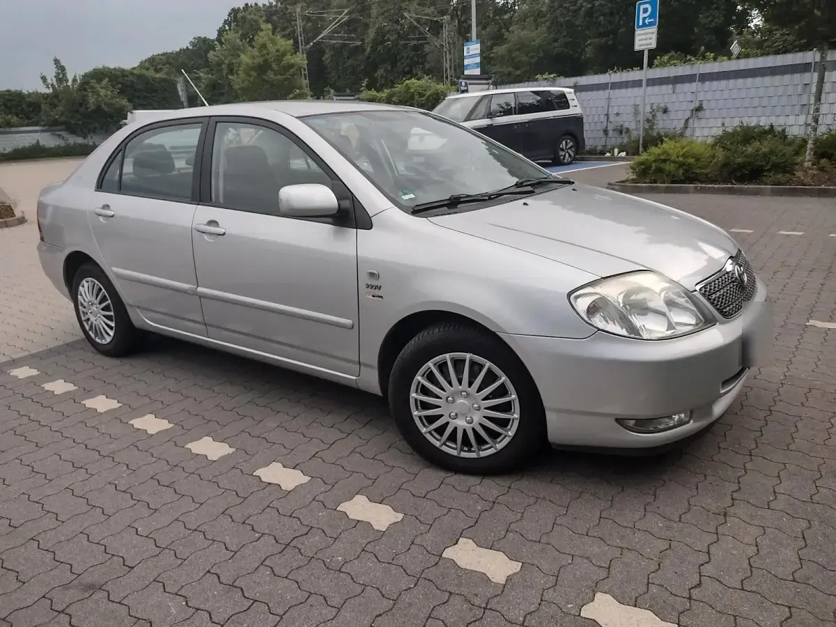 Gebraucht Toyota Corolla 110 PS (80 kW) 2002 Limousine