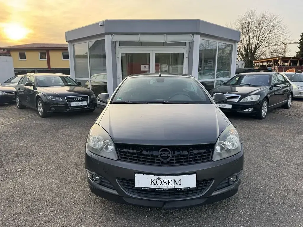 Gebraucht Opel Astra Edition 116 PS (85 kW) 2009 Grau Cabrio