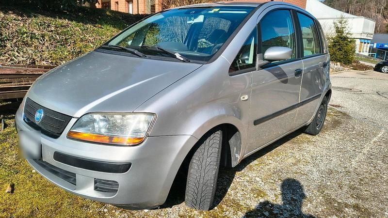 Gebraucht Fiat Idea 70 PS (51 kW) 2004 Silber Van / Kleinbus