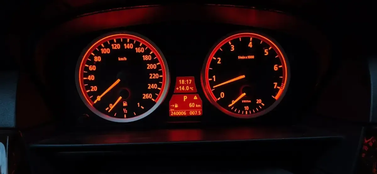 Gebraucht BMW 530 258 PS (189 kW) 2006 Grau Limousine